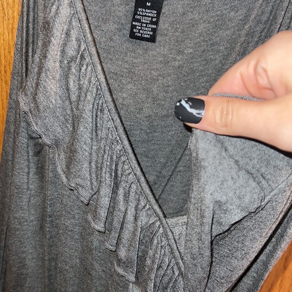 GRAY ROMPER - Picture 2 of 2